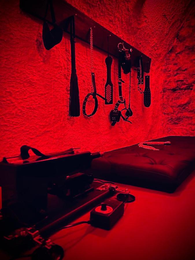 Love Room Suite Dirty Diana Aubagne Buitenkant foto