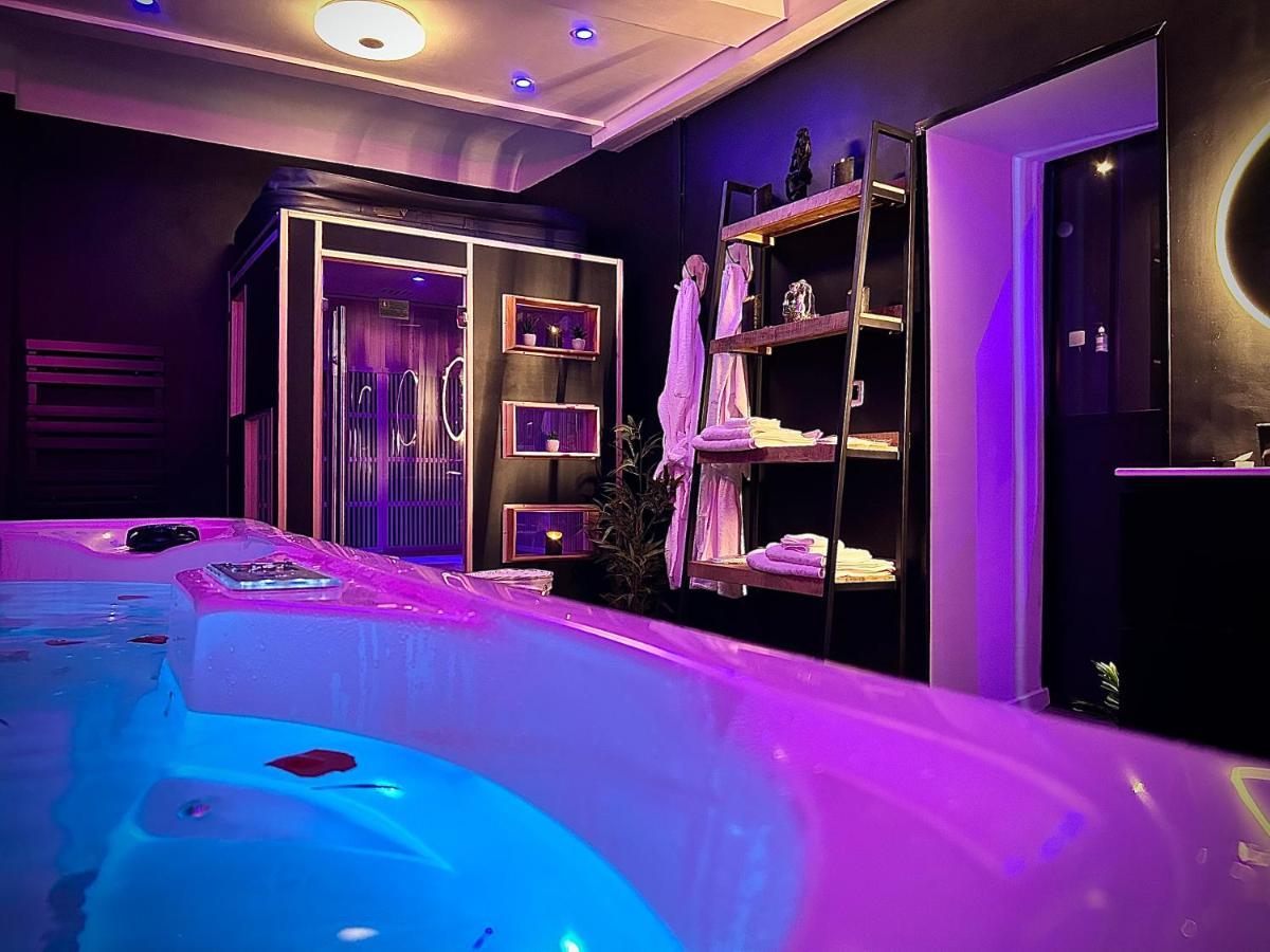 Love Room Suite Dirty Diana Aubagne Buitenkant foto